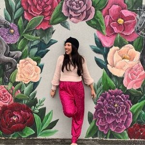 🚨FLASH SALE🚨 Valentines💋 Trina Turk Sequin Hot Pink Jogger💕 Will guarantee Sat!